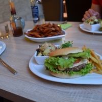 Madagaskar Burger & Sweet Potatoes at The Tasty Leaf in Nuremberg