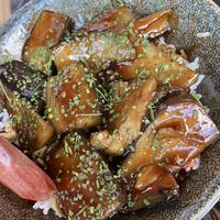 Berenjena yakisoba sobre arroz  at Tanuki San - Puerta Palmas  in Badajoz
