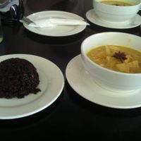 Curry and red rice (5$) at The Corn in Phnom Penh