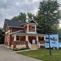  at Molly's Market in King City