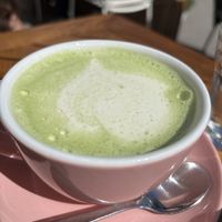 Matcha latte with oat milk   at Otti - Das Vorstadt Café in Vienna