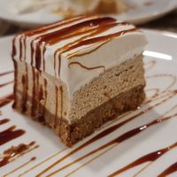Tarta Snicker at Sol Veggie in Logrono