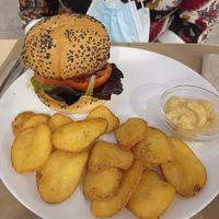 Burger gourmet at Sol Veggie in Logrono
