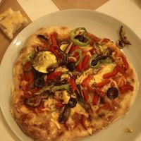 Pizza de verduras at Sol Veggie in Logrono