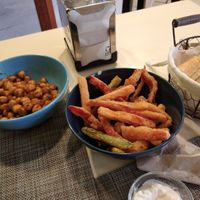 Garbanzos especiados y tempura at Sol Veggie in Logrono