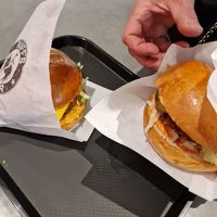 Vegane Cheeseburger at ruffs Burger  in Hamburg