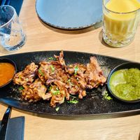 Frittierte Zwiebeln   at Swaad in Munich