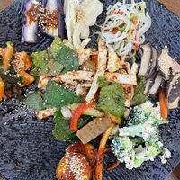 Ask for no egg 계란 - there’s one dish with egg they’ll remove it (easy to spot: egg pancakes )   at Nokyaewon - 녹야원 in Boseong