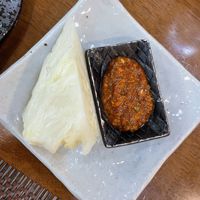 Amazing sauce and cabbage   at Nokyaewon - 녹야원 in Boseong