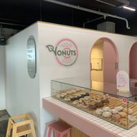   at Vonuts in Wellington