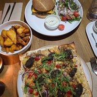 Flammkuchen and mushroom burger at Kosmopoliet in Bruges