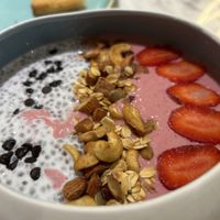 Berry smoothie bowl  at Earth Cafe @ Churchgate in Mumbai
