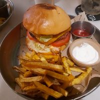 Blind date burger at Vrutal - Diputació in Barcelona