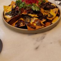 Nachos con frijoles at Vrutal - Diputació in Barcelona