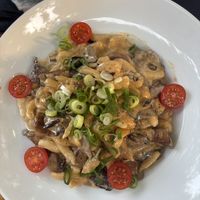 Vegane Pilzpfanne  at Daheim in der Affentor Schänke   in Frankfurt