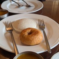 Vadai and idli at Bhaja Govindam in New Delhi