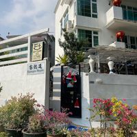  at E+ Cafe in New Territories