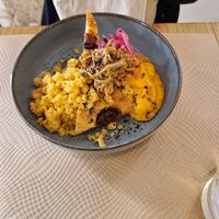 Focaccia and red lentil at Cor del Pilar in Valencia