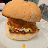 Dirty burger at La Jungle de Plein in Milan