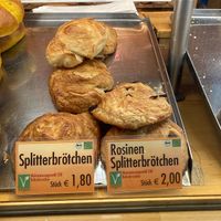 vegan sweet buns at Mehlwurm Vollkornbäckerei GmbH in Berlin