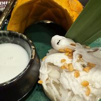 khao niao mamuang  at Vegan Pranakhon in Bangkok