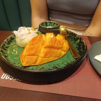 Mango sticky rice at Vegan Pranakhon in Bangkok
