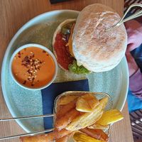 Chili-Cheese-Nacho-Burger at Green Gold Café in Langballig