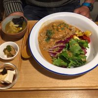 vegan burger at Cook and Book 쿡앤북 in Seoul