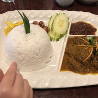 Pardon my toddler poking at the rice 😂 Nasi lemak with “beef” rendang - still my favourite! So yummmm! ❤️❤️ at Malaysian Chapter in Belconnen
