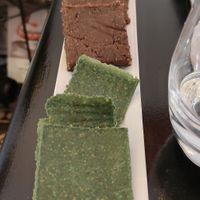 Crackers at 42 Degrés in Paris