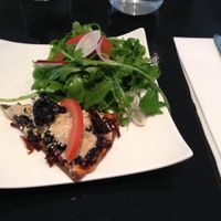 Raw pizza.. very yummy at 42 Degrés in Paris