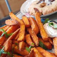 Sweet potato fries at Houmous Jo in Montreuil
