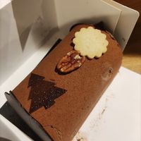 Bûche noel 2024 : pecan and chocolate at La Duchesse Anne in Saumur