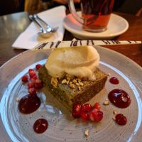 Matcha-Brownie at Oxymoron in Berlin