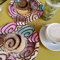  at Mr Cinnamon in Naples