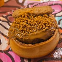 Lotus at Mr Cinnamon in Naples