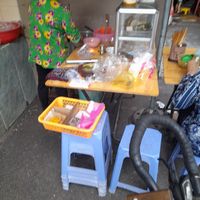 Outside seating at Pho Hue Buddhist Temple - Chùa Phổ Huệ - Phổ Huệ Bửu Tự in Ho Chi Minh City