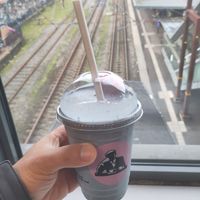 Vegan unicorn tears (not from an actual unicorn) at Joe & The Juice - Østre Stationsvej in Odense