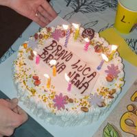 Torta bavarese di compleanno con crema di pistacchio dentro. La fanno su richiesta at Zanardi Lab in Bologna