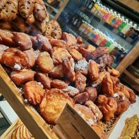 Bugnes at Land & Monkeys - Les Halles in Paris