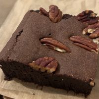 Brownie 🤤  at Land & Monkeys - Les Halles in Paris