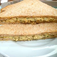 Sandwich vegano de pollo at Rodilla  in Madrid