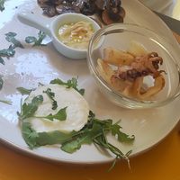 Deconstructed bagel with calamari at Too Much - Brunch e Café in Lecce