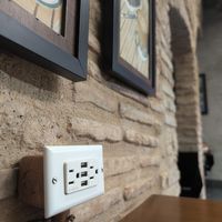 Heaps of power points if you want to work here at Casa Barista & Co in Santo Domingo