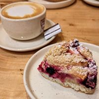 Vegan crumble + Flat white at Le Pain Quotidien - Marais in Paris
