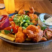 Gebackener Blumenkohl mit Pommes  at Wienerwald Torfhaus in Altenau