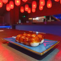 Dango con salsa dulce de shoyu (Miratashi Dango) at Akihabar in Barcelona