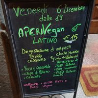 Aperivegan at La LLama in Turin
