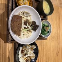 Veggie Meat Noodle set + Chilli Oil Wontons  at Sānjīn Zhì Miàn - 三津制麵 | 台中249老宅店 in Taichung