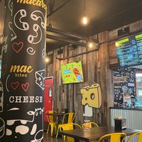 Interior at I Heart Mac & Cheese in Sacramento
